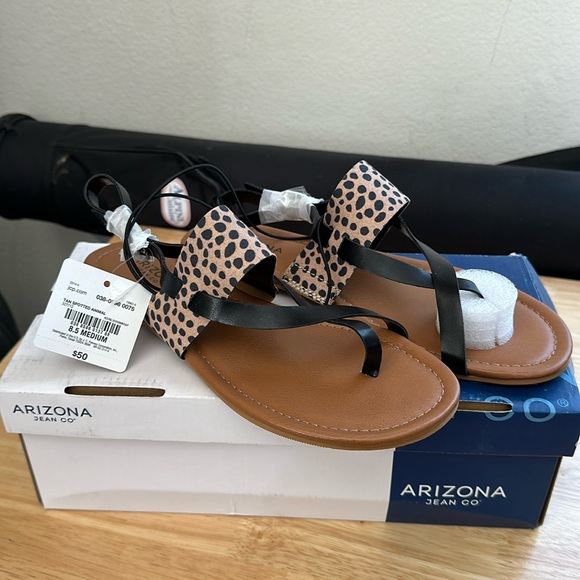 Arizona Jean Co - Picture 1 of 1